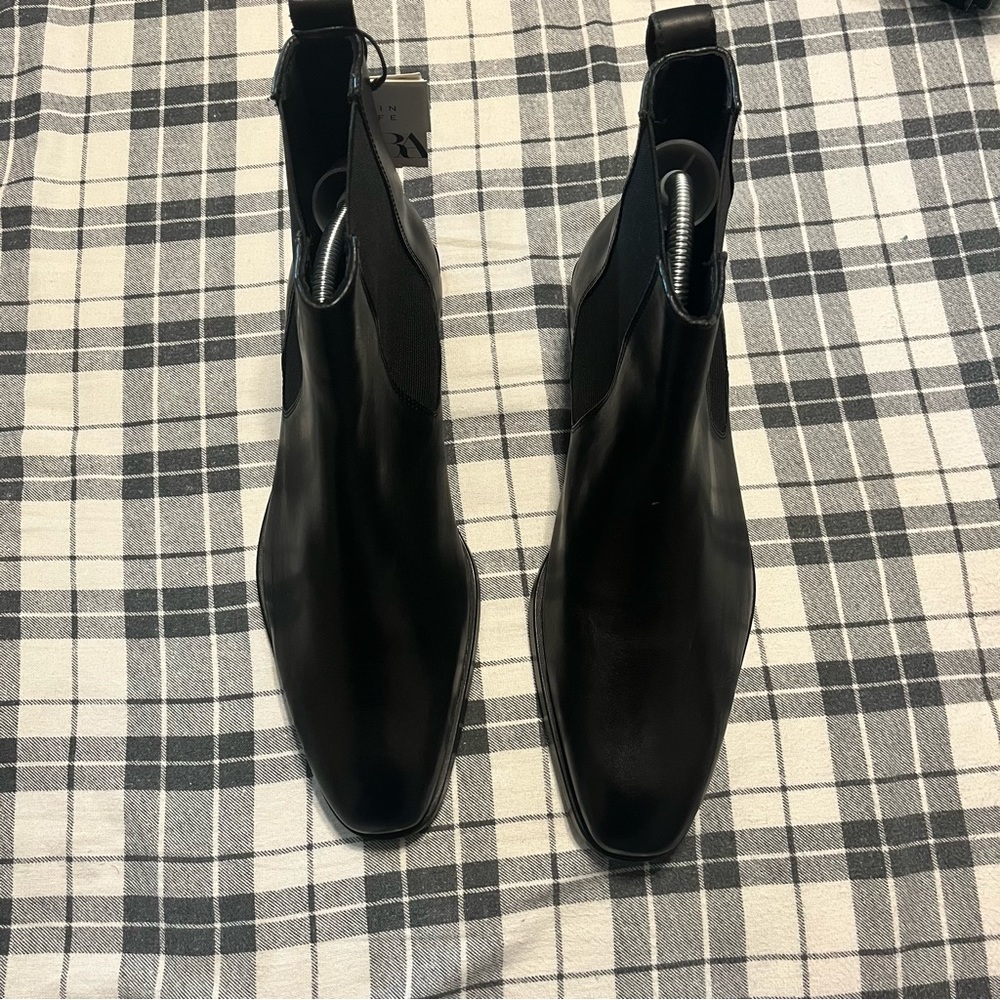 Zara leather Chelsea boots
